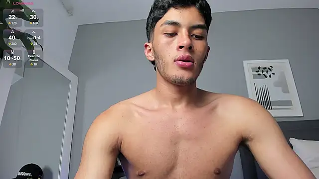 Snapshot of Tylerffoxx chatting on February 5, 2026, 8:24 pm Tylerffoxx online show from February 5, 2026, 8:24 pm