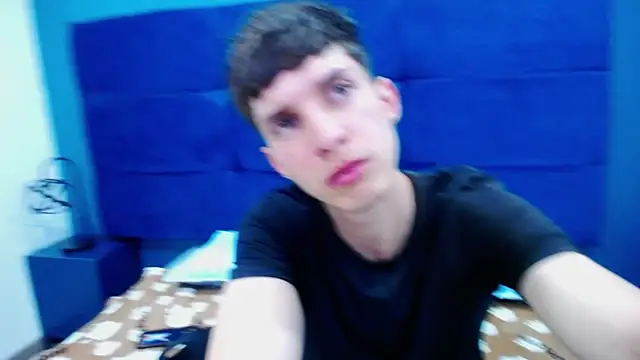 Jheampiiero online show from September 20, 2025, 1:45 pm