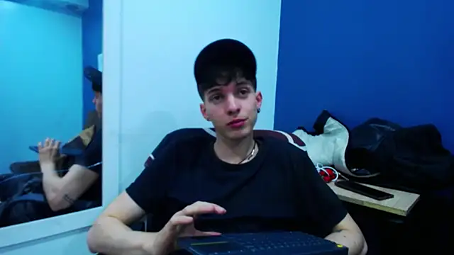 Jheampiiero online show from November 28, 2025, 12:52 pm