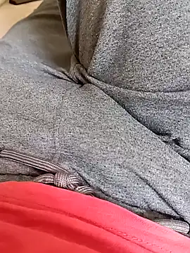 OGUZOZAN online show from September 14, 2025, 10:03 am