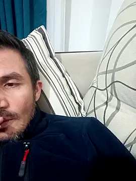 OGUZOZAN online show from October 1, 2025, 5:41 pm