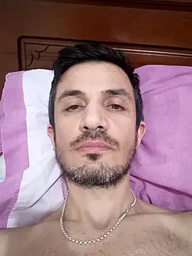 OGUZOZAN online show from November 26, 2025, 9:05 pm