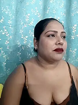 hornypriya696 online show from October 5, 2025, 5:33 pm