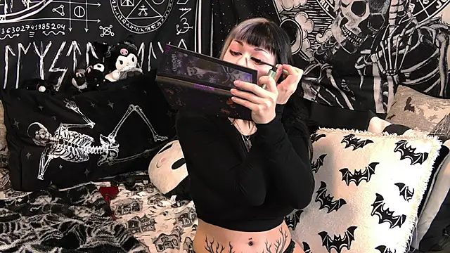 Paige Turner online show from March 18, 2026, 3:09 am