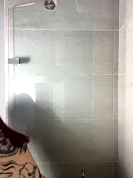 Paulina-Wells online show from November 9, 2025, 8:51 pm