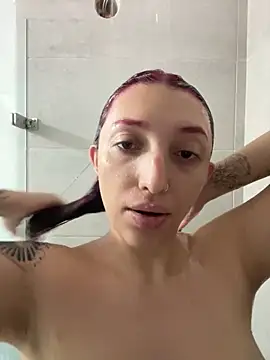 Paulina-Wells online show from December 21, 2025, 5:09 pm