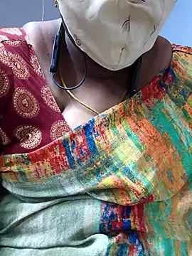 Snapshot of TAMIL_ELAKKIYA chatting on February 7, 2026, 6:22 pm TAMIL ELAKKIYA online show from February 7, 2026, 6:22 pm