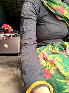 Snapshot of Cutyam chatting on November 17, 2025, 5:24 am Cutyam online show from November 17, 2025, 5:24 am