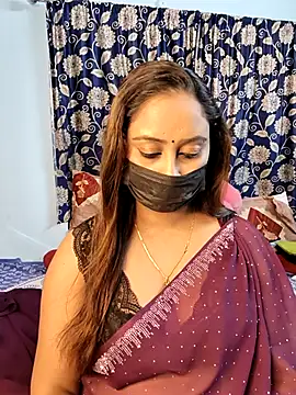 Cute-lusi online show from November 23, 2025, 5:13 pm