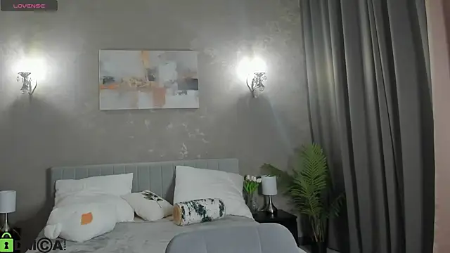 Daria J online show from May 14, 2026, 12:23 pm