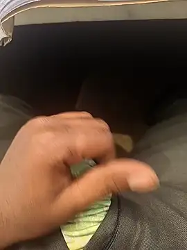 hotboy43339 online show from January 9, 2026, 4:15 am