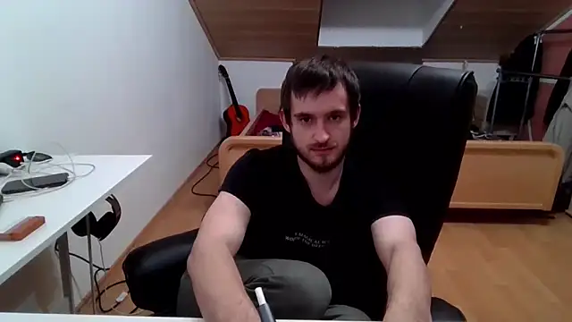 Snapshot of Bez3ybik chatting on November 16, 2025, 2:17 am Bez3ybik online show from November 16, 2025, 2:17 am