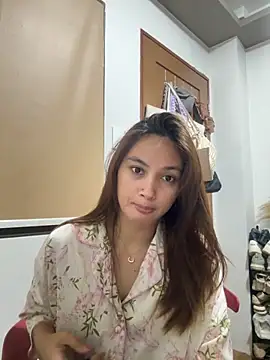 Snapshot of LanySylvia chatting on November 3, 2025, 2:07 pm LanySylvia online show from November 3, 2025, 2:07 pm