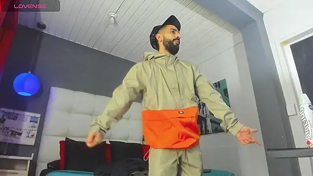 Snapshot of Yiyo10_ chatting on February 11, 2026, 3:55 am Yiyo10 online show from February 11, 2026, 3:55 am