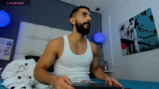 Snapshot of Yiyo10_ chatting on February 12, 2026, 4:18 am Yiyo10 online show from February 12, 2026, 4:18 am