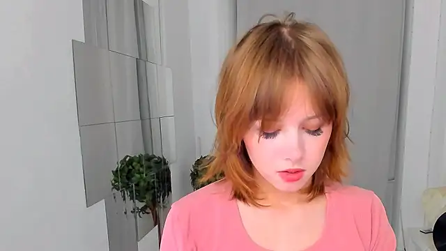 Snapshot of JanetMoor chatting on November 14, 2025, 3:22 pm JanetMoor online show from November 14, 2025, 3:22 pm