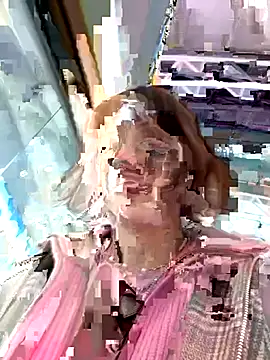 Only April online show from November 26, 2025, 8:37 am