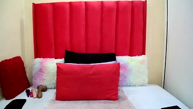 Snapshot of BigAssjuicy26 chatting on February 16, 2026, 8:16 pm BigAssjuicy26 online show from February 16, 2026, 8:16 pm