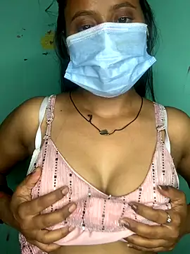 Snapshot of Priya_baby0 chatting on October 4, 2025, 6:06 pm Priya baby0 online show from October 4, 2025, 6:06 pm