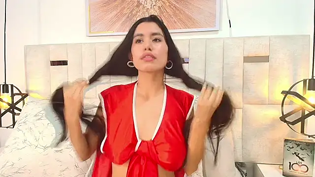 Snapshot of Baby-Rouse_ chatting on October 30, 2025, 5:24 pm Baby-Rouse  online show from October 30, 2025, 5:24 pm