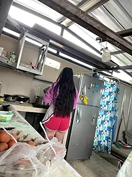 Lali HOtt online show from April 1, 2026, 2:36 pm