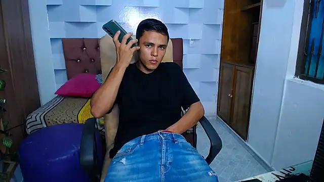 Snapshot of angelss_666 chatting on December 19, 2025, 3:24 am angelss 666 online show from December 19, 2025, 3:24 am