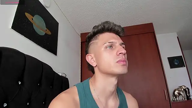 Snapshot of kevin_ahss chatting on January 10, 2026, 8:43 pm kevin ahss online show from January 10, 2026, 8:43 pm