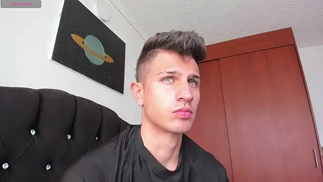 Snapshot of kevin_ahss chatting on January 31, 2026, 7:34 pm kevin ahss online show from January 31, 2026, 7:34 pm