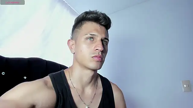 Snapshot of kevin_ahss chatting on March 9, 2026, 8:35 pm kevin ahss online show from March 9, 2026, 8:35 pm