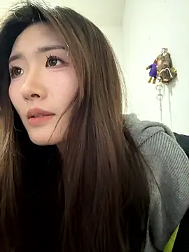 Snapshot of Moonlight-23 chatting on January 11, 2026, 3:50 pm Moonlight-23 online show from January 11, 2026, 3:50 pm