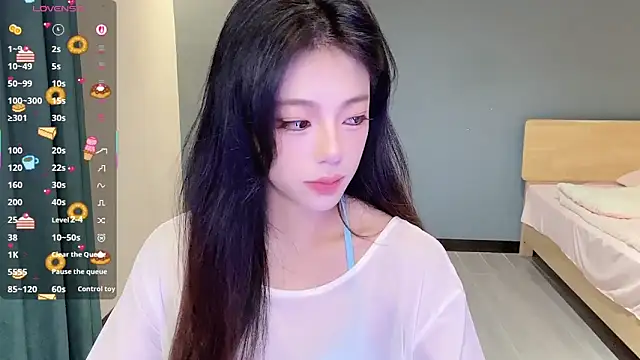 Snapshot of Sandy_Uu chatting on October 14, 2025, 11:38 pm Sandy Uu online show from October 14, 2025, 11:38 pm