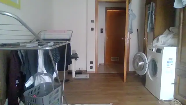 Snapshot of XLBarehengst chatting on February 1, 2026, 1:20 pm XLBarehengst online show from February 1, 2026, 1:20 pm