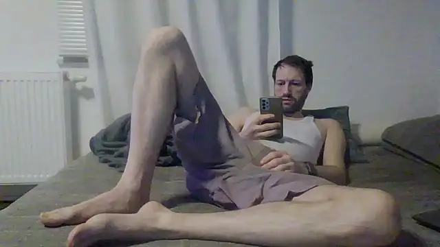 Snapshot of XLBarehengst chatting on February 2, 2026, 5:33 pm XLBarehengst online show from February 2, 2026, 5:33 pm