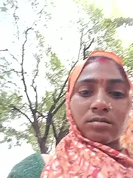 Snapshot of Sapna_hotA chatting on October 26, 2025, 8:20 am Sapna hotA online show from October 26, 2025, 8:20 am