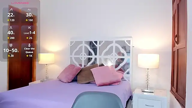 MikaelaStone online show from November 22, 2025, 12:04 pm