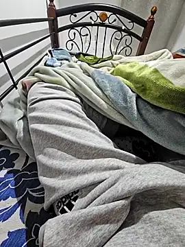 Snapshot of fena-sikerimmm chatting on December 18, 2025, 11:00 pm fena-sikerimmm online show from December 18, 2025, 11:00 pm