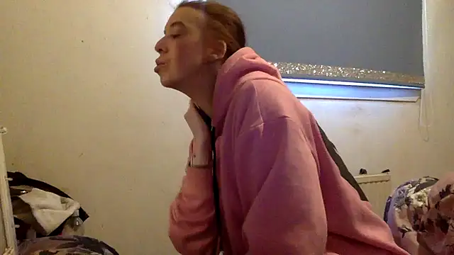 Bellababexox online show from February 17, 2026, 11:50 am