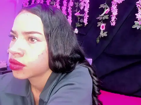 Snapshot of Nanis_James chatting on February 24, 2026, 2:53 am Nanis James online show from February 24, 2026, 2:53 am