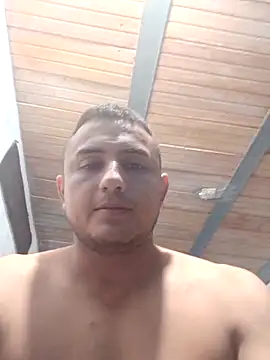 Geral Yeraldyn09 online show from November 15, 2025, 7:32 pm