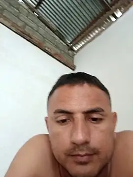 Geral Yeraldyn09 online show from December 3, 2025, 8:40 pm