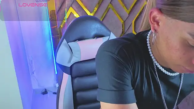 Dom venena online show from December 14, 2025, 6:56 pm