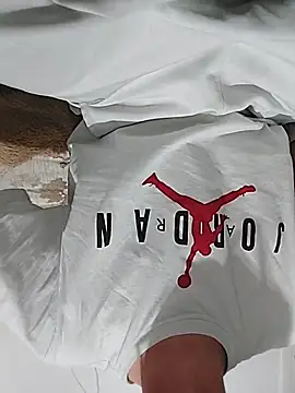 joette19cm online show from November 26, 2025, 9:05 pm