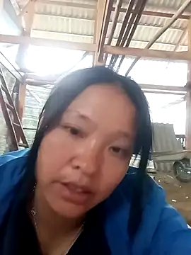 Snapshot of MuiNay chatting on September 12, 2025, 10:04 am MuiNay online show from September 12, 2025, 10:04 am