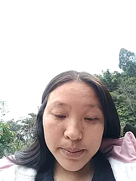 Snapshot of MuiNay chatting on December 18, 2025, 3:01 am MuiNay online show from December 18, 2025, 3:01 am