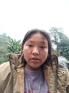 Snapshot of MuiNay chatting on January 14, 2026, 12:49 am MuiNay online show from January 14, 2026, 12:49 am