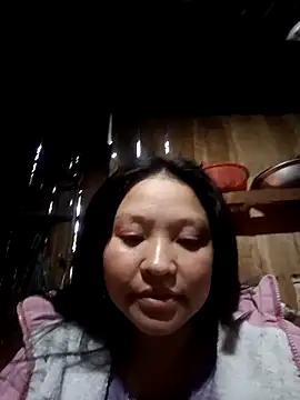 Snapshot of MuiNay chatting on February 3, 2026, 12:09 am MuiNay online show from February 3, 2026, 12:09 am