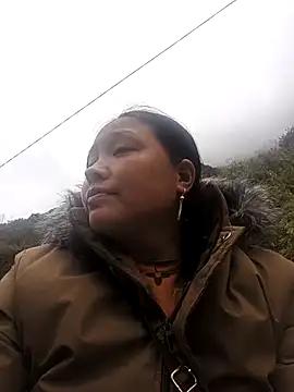 Snapshot of MuiNay chatting on February 12, 2026, 9:04 am MuiNay online show from February 12, 2026, 9:04 am