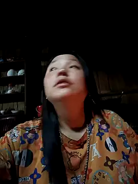 Snapshot of MuiNay chatting on February 16, 2026, 11:28 am MuiNay online show from February 16, 2026, 11:28 am