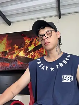 Snapshot of jordan_422 chatting on January 15, 2026, 1:48 pm jordan 422 online show from January 15, 2026, 1:48 pm