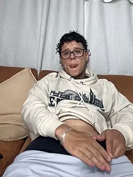 Snapshot of jordan_422 chatting on February 24, 2026, 10:52 pm jordan 422 online show from February 24, 2026, 10:52 pm